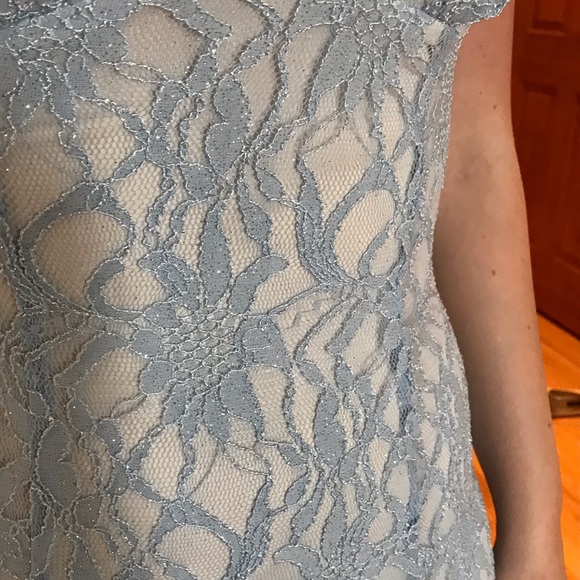 Morgan & Co Keyhole Back Mermaid Dress - Picture 3 of 5